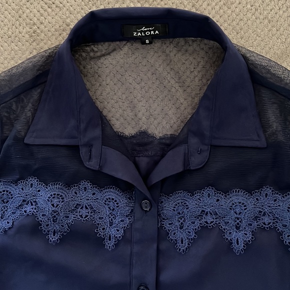 Navy blue collared mesh lace blouse - Picture 2 of 2